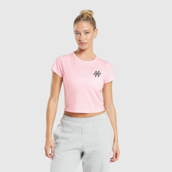 Empower Your Workout: Motivational Crop Tops for Fitness Enthusiasts