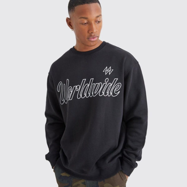 Essential Sweatshirt with a Modern Twist